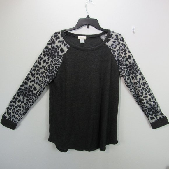 Riah Fashion Tops - Riah Fashion Womens Long sleeve Top Size XL animal